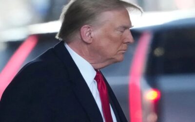 Trump arremete contra ciudadanía por nacimiento tras oír argumentos en la Corte