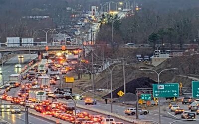 Conductor de New York supuestamente ebrio arrestado por choque múltiple Ruta 146