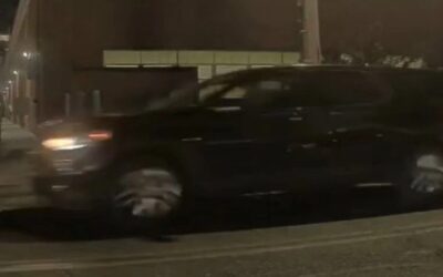 Policía pide ayuda para localizar este vehículo en atropello fatal y fuga.