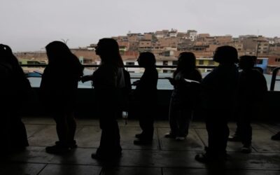 Elecciones en Perú: Fujimori y López Aliaga lideran el conteo de votos