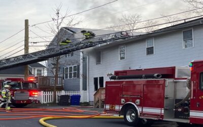 Incendio en Providence deja 6 personas sin hogar.