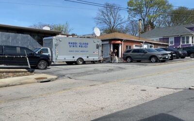 FBI, Policía Estatal RI allanan Spa en Providence.
