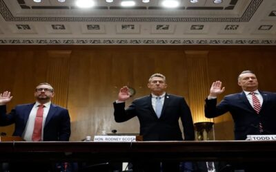 Renuncia el jefe interino de ICE y supervisor del plan de deportación masiva de Trump.