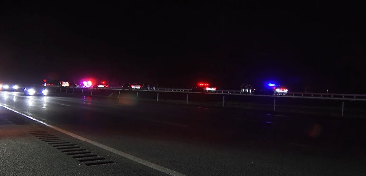 Policía Estatal RI investiga accidente automovilístico I-295 Norte.