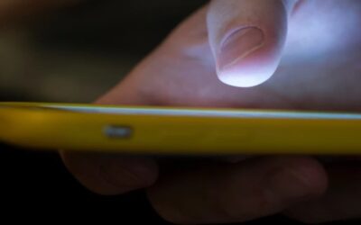 Línea directa 988 ha ayudado a que miles de adolescentes y adultos jóvenes permanezcan con vida