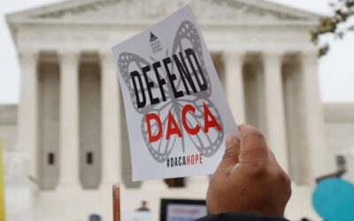Retrasos en DACA dejan sin trabajo a profesionales y elevan riesgo de deportación
