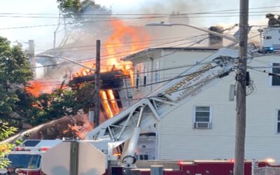 Incendio destruye vivienda multi familiar en Providence.