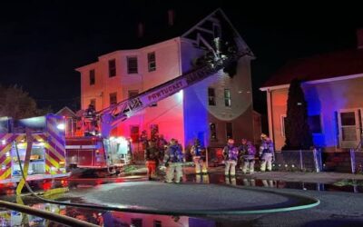 Incendio en Pawtucket deja 16 personas sin hogar.