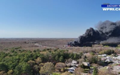 Reabre Ruta 6 luego de voraz incendio en chatarrería de Westport.