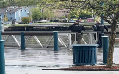 Encuentran cuerpo en agua cerca del puente de la Calle Point en Providence.
