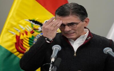 Presidente boliviano descarta dimitir y está dispuesto a sumar al diálogo a sectores que protestan