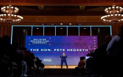 Hegseth, en acto conmemorativo del Día D, dice Europa se enfrenta a una «invasión» de ideologías peligrosas