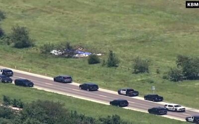 Mueren los 12 ocupantes de avioneta que se estrella en Missouri durante salida de paracaidismo
