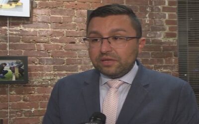Ex abogado Molina Flynn se declara culpable de fraude, luego de “estafar a inmigrantes que creyeron en sus falsas promesas