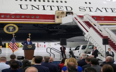 Trump presenta el nuevo avión presidencial Air Force One