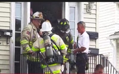 Incendio en Providence deja 10 personas sin hogar.