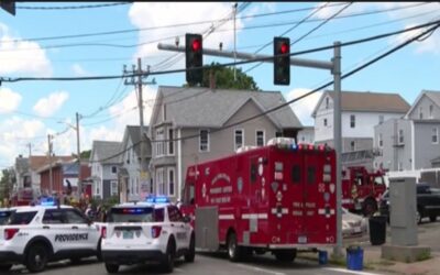Incendio en Providence deja 3 personas sin hogar.