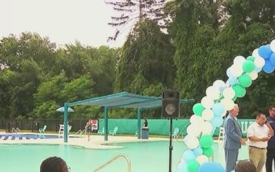Finalmente abre la piscina municipal de Cranston ahora Centro Acuático Budlong