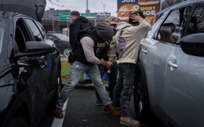 La línea dura republicana se une en un yate en Washington para exigir deportaciones masivas