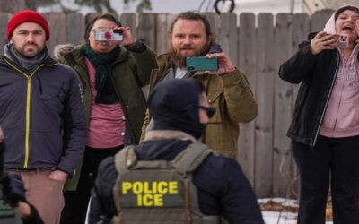 Demanda busca detener al gobierno de Trump de armar “lista negra” de quienes observan acciones de ICE