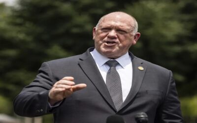 ICE «revisa» sus protocolos de reclutamiento tras muertes de migrantes en EEUU