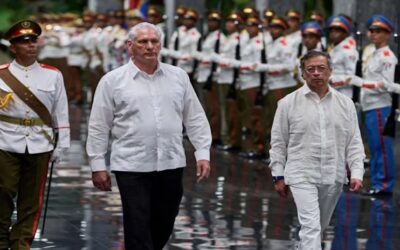 Petro llama en Cuba a evitar una invasión de EU y propone a Trump dialogar.