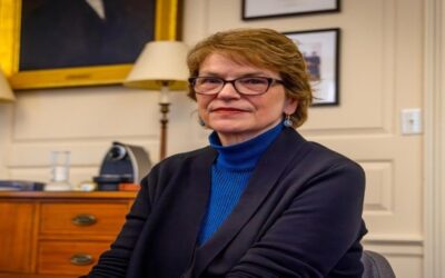 Presidenta Universidad Brown anuncia que deja su cargo al final próximo año académico