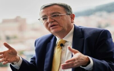 Tribunal de Paz imputa a 27 exjefes FARC por hechos violentos que marcaron la historia de Colombia