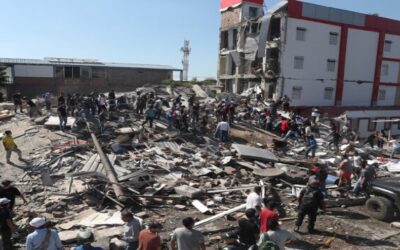 Terremoto en Colombia deja al menos 47 muertos y edificios colapsados con personas atrapadas.