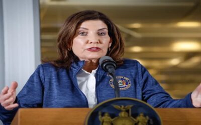 El FBI arresta a una mujer por planear un ataque con bomba en el Capitolio de Nueva York.