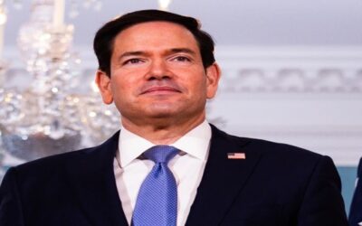 EEUU endurece sanciones a Cuba y detiene a estadounidenses que visitaron la isla