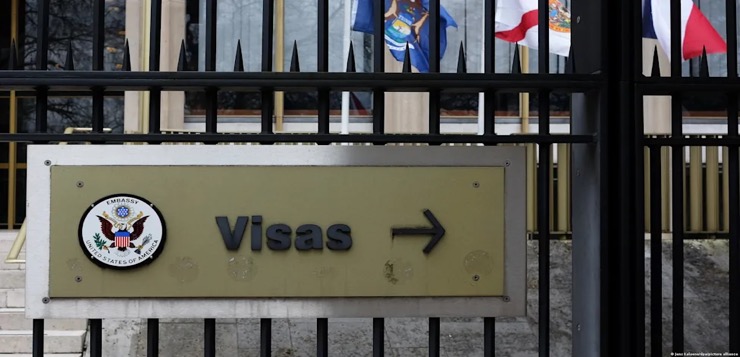 EE.UU. pausa a nivel mundial las citas para visas de inmigración