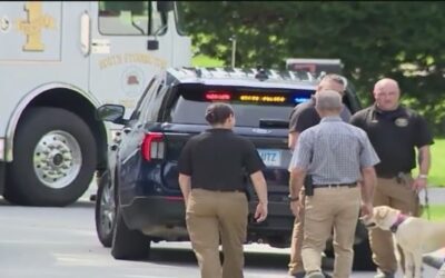 Estudiante sexto grado muere en accidente automovilístico.