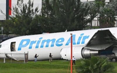 Al menos 5 muertos luego de que un avión se salió de pista, atropelló varios vehículos y se incendió en el aeropuerto de Miami