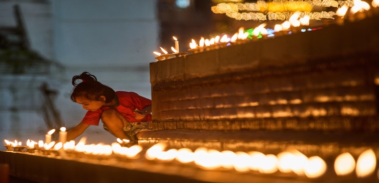 Nepal guarda un día de luto tras las inundaciones que dejaron al menos 1.300 muertos