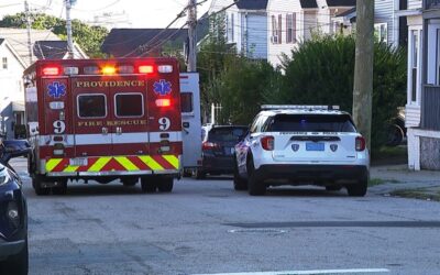 Arrestan sospechosa de apuñalamiento en Providence.