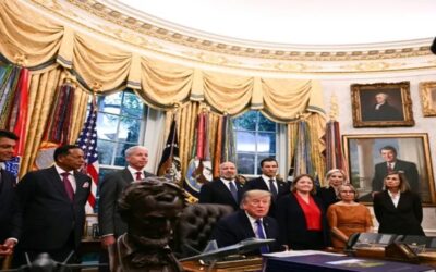Trump anuncia la «mayor» planta siderúrgica de EEUU en el disputado estado de Iowa.
