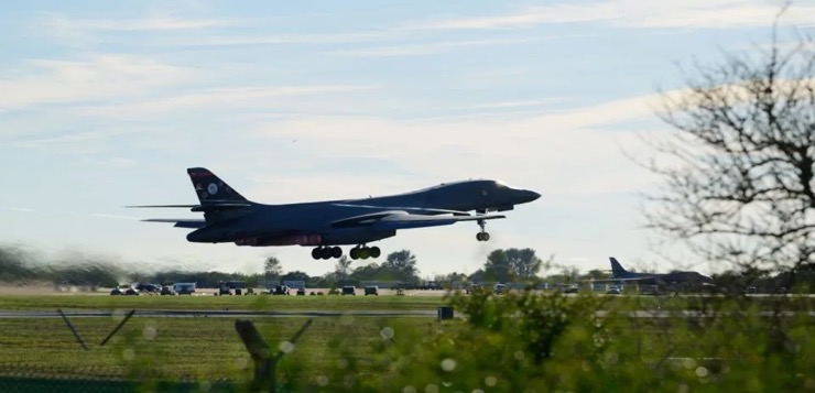 EE.UU. retira todos los bombarderos de la Fuerza Aérea de la base de Fairford por una nueva amenaza