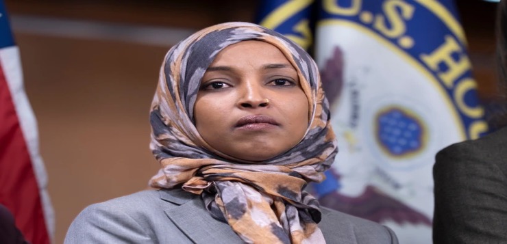 Federales registran casa de la representante demócrata Ilhan Omar