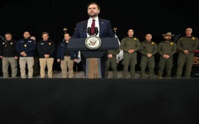 Vance admite que agentes del ICE cometen errores y asegura que investigan sus abusos de poder
