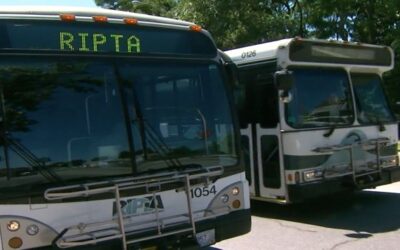 Niño hospitalizado luego de ser atropellado por bus RIPTA