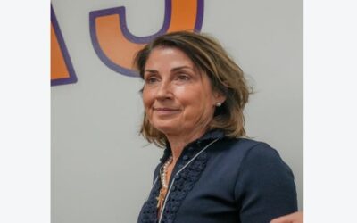 Presidenta partido Demócrata RI renuncia en medio acusación de fraude de su esposo.