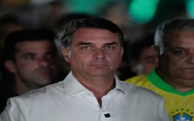 Flávio Bolsonaro y su familia recibirán visas de EEUU, dice funcionario